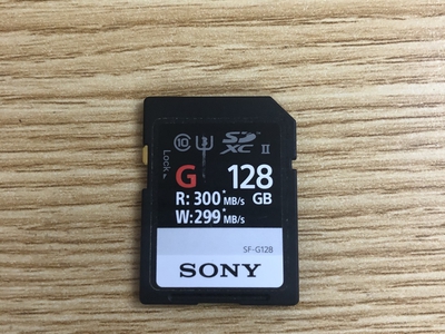 Bán thẻ SDXC Sony 128gb và 2 thẻ Compact flash 64gb và 256gb 2