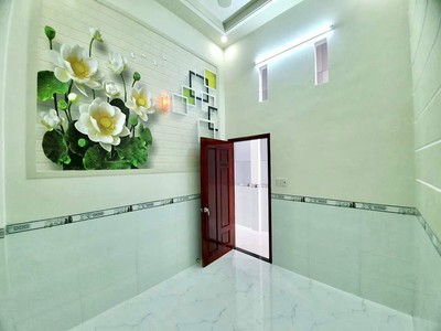 Do chuyển về Vĩnh Long nên chính chủ cần bán gấp nhà ở trung tâm Hậu Giang. 2
