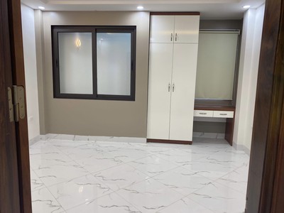 Bán nhà Phường Bồ Đề, Long Biên, Hà Nội DT:51m2, MT:4.3m. Giá chào bán  nhỉnh 6 tỷ. 3