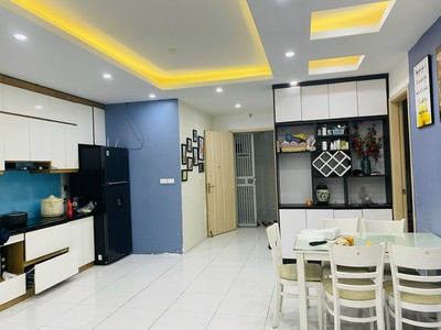 Chính chủ bán căn hộ góc 3PN, view hồ, full nội thất tại Thanh Hà Cienco 5 3