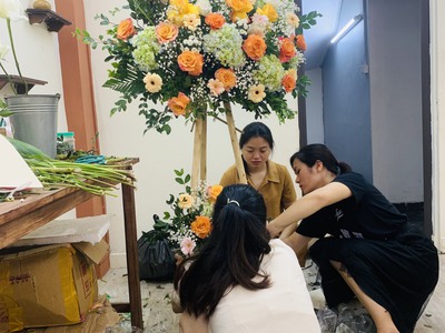 Lớp học cắm hoa tại Long Biên - Hà Nội 1