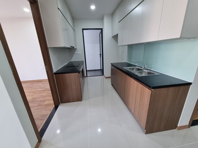 Tôi cần bán căn 2n hướng đông nam tại tòa dv01 rosetown ngọc hồi. giá 2,6x tỷ x mini 0