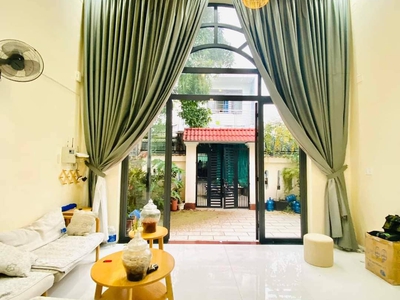 Gia đình cần bán gấp 150m2 mt thuận giao bình dương chỉ 6 tỷ nhỉnh 1