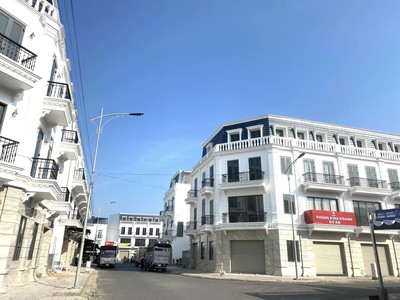 Bán nhà mặt tiền 1 trệt 1 lầu 1 trệt 3 lầu tại dự án chợ Thới Lai Mới 0