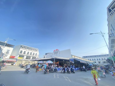 Bán nhà mặt tiền 1 trệt 1 lầu 1 trệt 3 lầu tại dự án chợ Thới Lai Mới 4