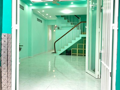 Nhà hẻm đường Cách Mạng Tháng 8 Quận 10 6