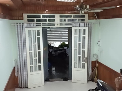 Cho thuê pjongf khép kín chính chủ t2 60