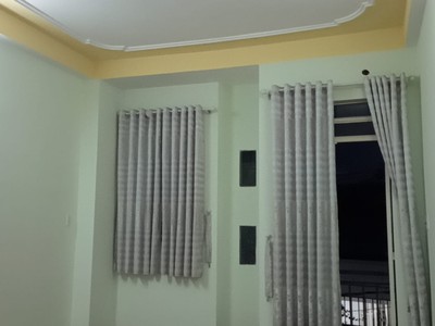 Cho thuê pjongf khép kín chính chủ t2 61