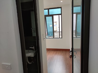 Cho thuê pjongf khép kín chính chủ t2 94