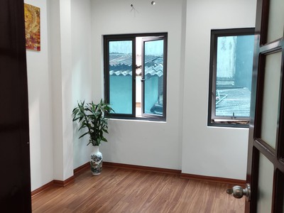 Cho thuê pjongf khép kín chính chủ t2 97