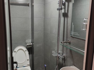 Cho thuê pjongf khép kín chính chủ t2 92