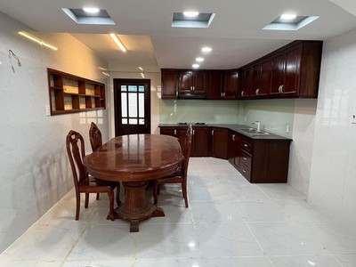 Cho thuê pjongf khép kín chính chủ t2 112