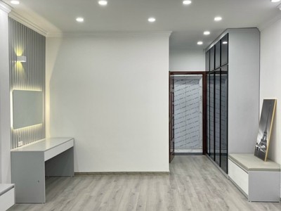 Cho thuê pjongf khép kín chính chủ t2 32