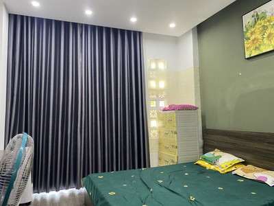 Bán gấp nhà 3 tầng, mới, đẹp ở ngay, ô tô đỗ cửa cù chính lan, thanh khê, chỉ 3 tỷ 3 còn thương 2