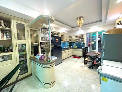 Cho thuê pjongf khép kín chính chủ t2 2