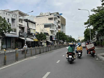 Cho thuê pjongf khép kín chính chủ t2 183