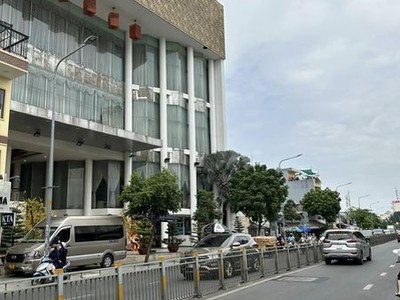 Cho thuê pjongf khép kín chính chủ t2 196