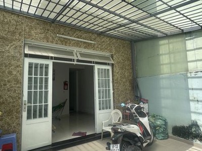 Cho thuê pjongf khép kín chính chủ t2 393