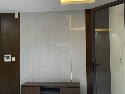Cho thuê pjongf khép kín chính chủ t2 148