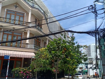 Cho thuê pjongf khép kín chính chủ t2 159