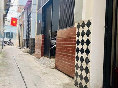 Cho thuê pjongf khép kín chính chủ t2 1003