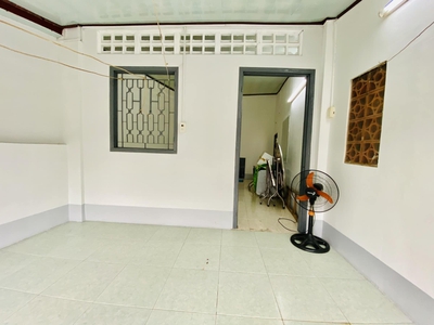 Cho thuê pjongf khép kín chính chủ t2 1005