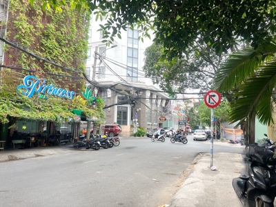 Cho thuê pjongf khép kín chính chủ t2 705