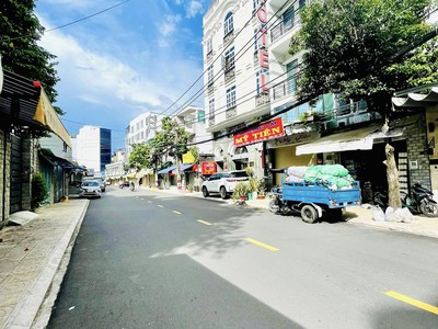 Cho thuê pjongf khép kín chính chủ t2 149