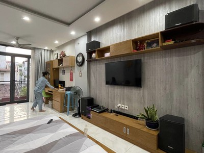 Cho thuê pjongf khép kín chính chủ t2 1239