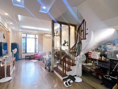 Cho thuê pjongf khép kín chính chủ t2 441