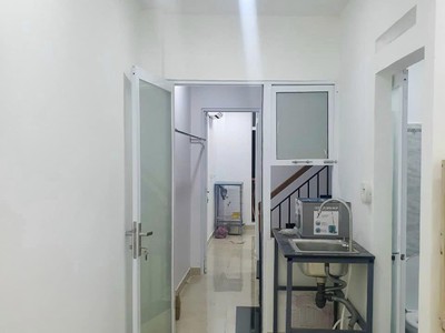 Cho thuê pjongf khép kín chính chủ t2 892
