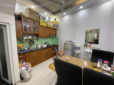 Cho thuê pjongf khép kín chính chủ t2 541