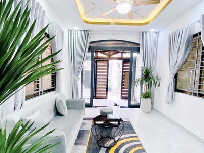 Cho thuê pjongf khép kín chính chủ t2 589
