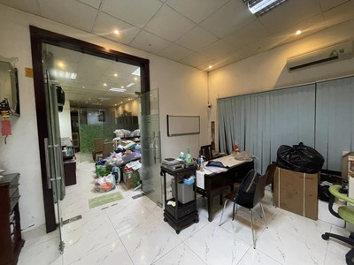 Cho thuê pjongf khép kín chính chủ t2 1205