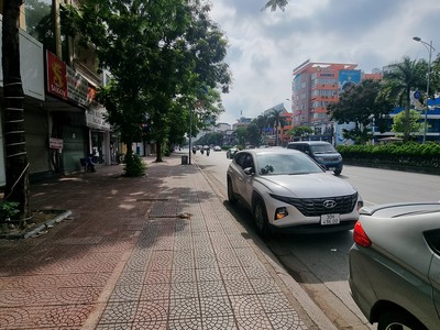 Cho thuê pjongf khép kín chính chủ t2 567