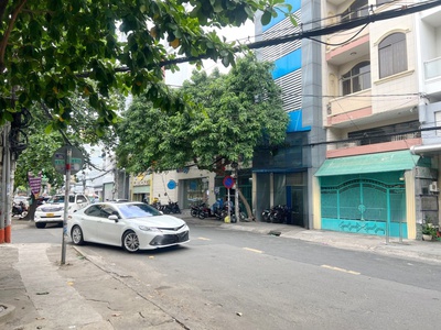 Cho thuê pjongf khép kín chính chủ t2 759
