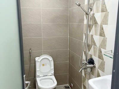 Cho thuê pjongf khép kín chính chủ t2 837