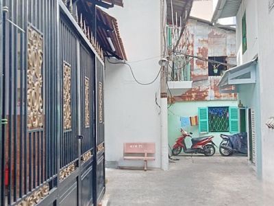 Cho thuê pjongf khép kín chính chủ t2 660