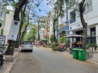 Cho thuê pjongf khép kín chính chủ t2 739