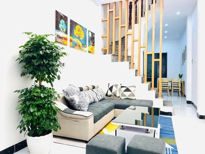 Cho thuê pjongf khép kín chính chủ t2 386