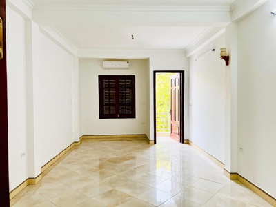 Cho thuê pjongf khép kín chính chủ t2 1230