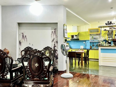 Cho thuê pjongf khép kín chính chủ t2 337