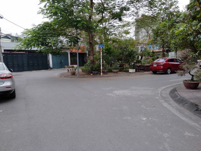 Cho thuê pjongf khép kín chính chủ t2 433