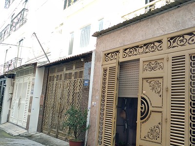 Cho thuê pjongf khép kín chính chủ t2 467