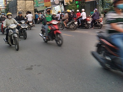 Cho thuê pjongf khép kín chính chủ t2 419