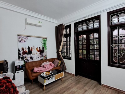 Cho thuê pjongf khép kín chính chủ t2 216