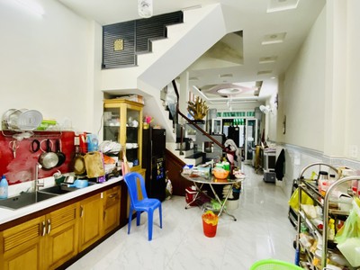 Cho thuê pjongf khép kín chính chủ t2 998