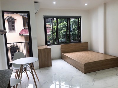 Cho thuê pjongf khép kín chính chủ t2 714