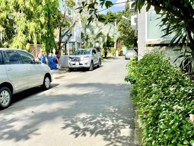 Cho thuê pjongf khép kín chính chủ t2 339