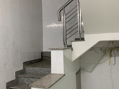 Cho thuê pjongf khép kín chính chủ t2 720